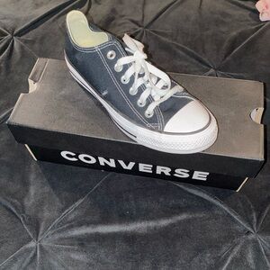 Converse low rise shoes